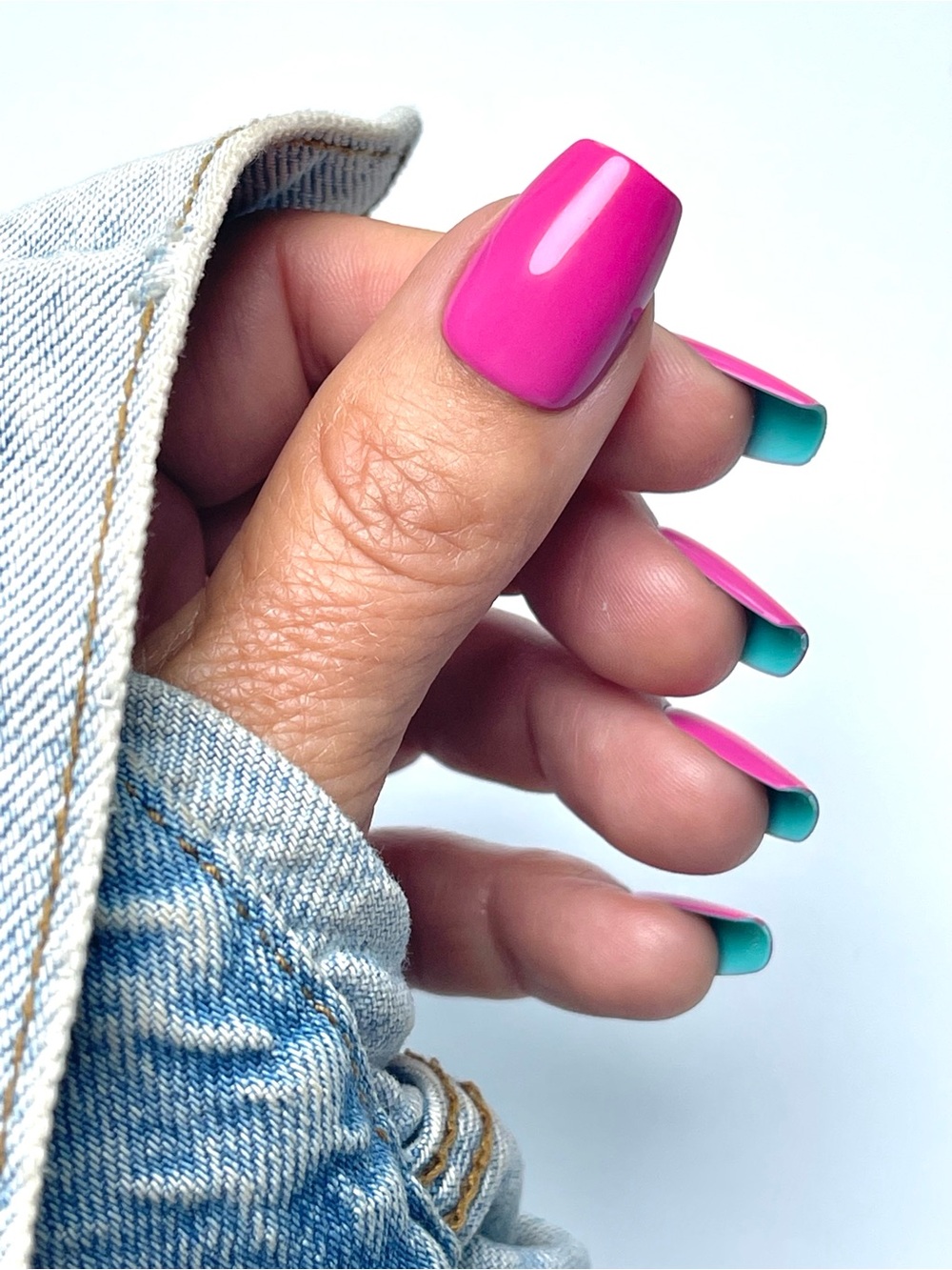 Red Aspen Bambi Hot Pink Press-On Nail Dashes